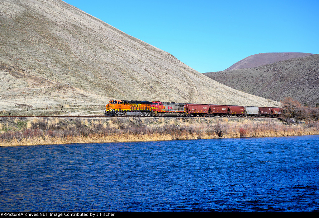 BNSF 6963